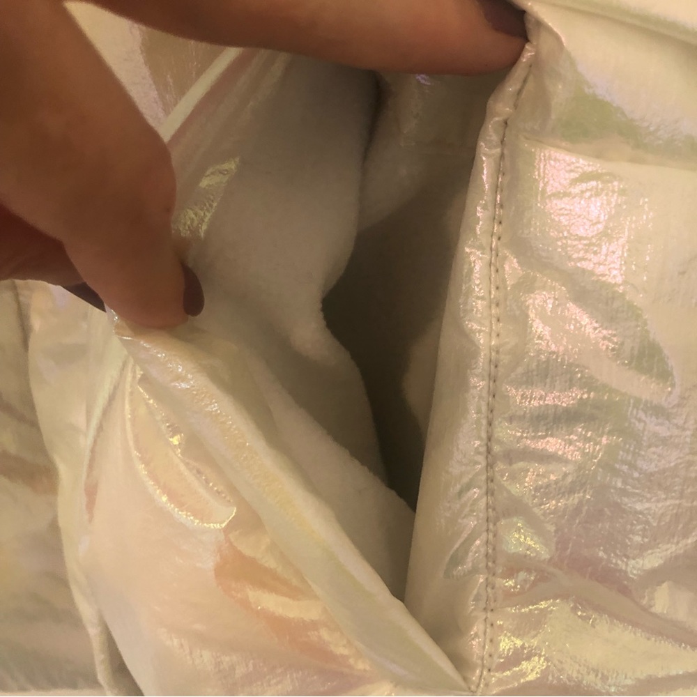 Noize Puffer Aurora opal iridescent puffer vest | Sz M - Picture 10 of 16